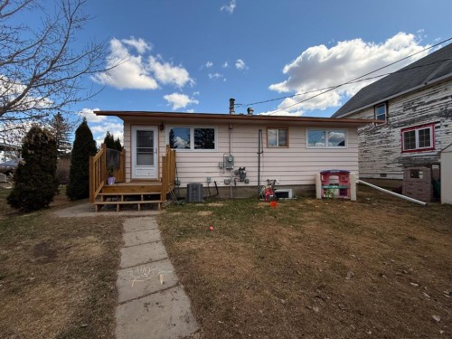 122 Main Street, Lashburn, SK - Outdoor