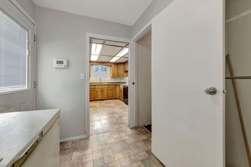 201 3 Avenue E, Neilburg, SK - Indoor Photo Showing Other Room