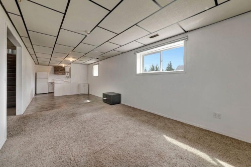 201 3 Avenue E, Neilburg, SK - Indoor Photo Showing Other Room