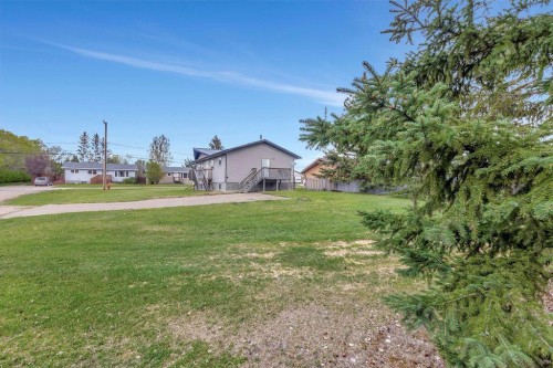 201 3 Avenue E, Neilburg, SK - Outdoor