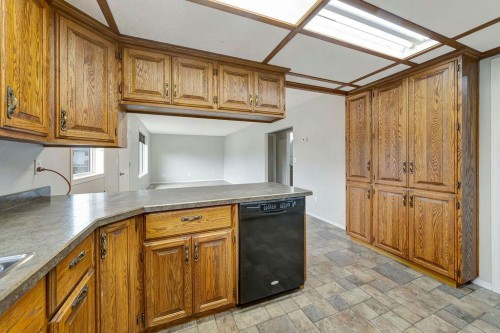 201 3 Avenue E, Neilburg, SK - Indoor Photo Showing Kitchen