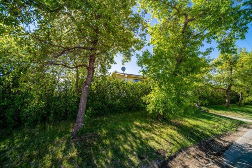 101 11 Street, Wainwright, AB - Outdoor