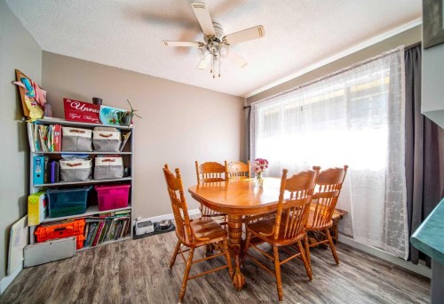 101 11 Street, Wainwright, AB - Indoor Photo Showing Dining Room