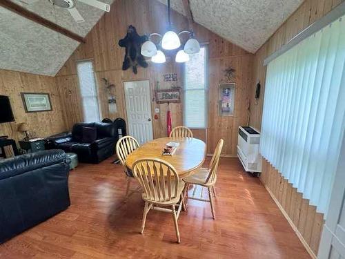 12 Suffern Lake, Suffern Lake, SK - Indoor Photo Showing Dining Room
