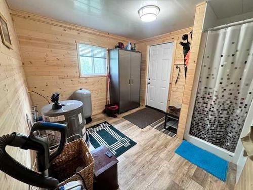 12 Suffern Lake, Suffern Lake, SK - Indoor Photo Showing Other Room