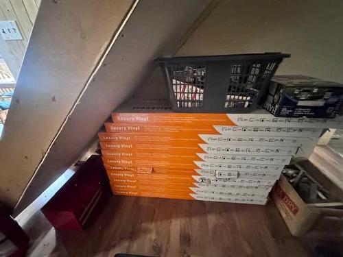 12 Suffern Lake, Suffern Lake, SK - Indoor Photo Showing Other Room