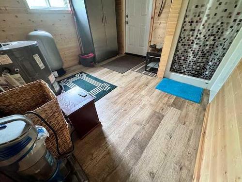 12 Suffern Lake, Suffern Lake, SK - Indoor Photo Showing Other Room