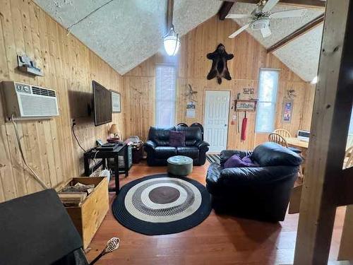 12 Suffern Lake, Suffern Lake, SK - Indoor