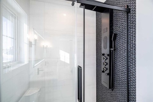 6003 13 Street, Lloydminster, AB - Indoor Photo Showing Bathroom