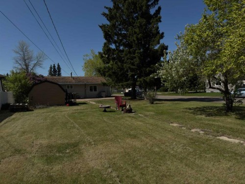 902 7 Avenue, Wainwright, AB - Outdoor