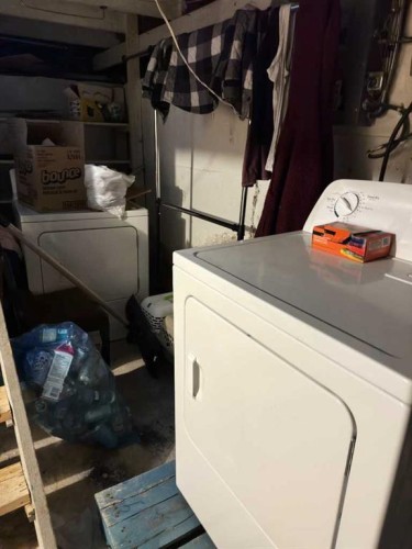 902 7 Avenue, Wainwright, AB - Indoor