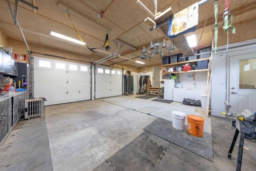 Ne-32-49-25-W3, Rural, SK - Indoor Photo Showing Garage