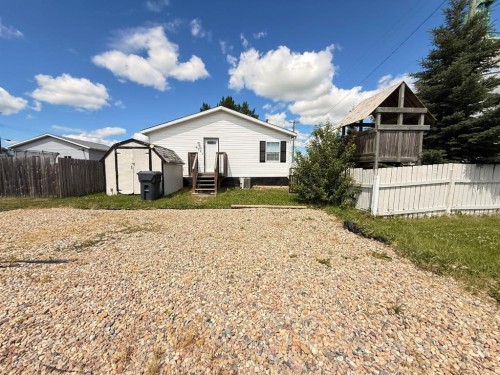 428 5 Street North, Marwayne, AB - Outdoor