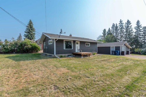 302 2 Avenue East, Maidstone, SK - Outdoor