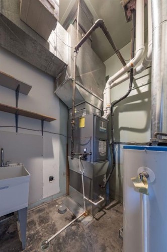 5008 50 Street, Lloydminster, AB 