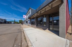 5008 50 Street  Lloydminster, AB T9V 0M1