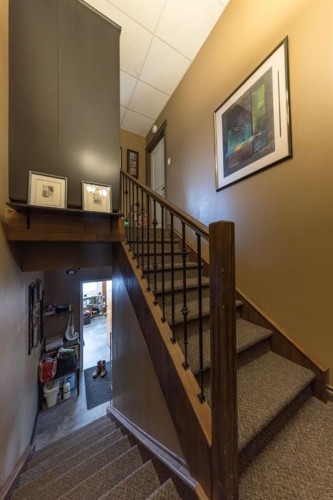 5008 50 Street, Lloydminster, AB 