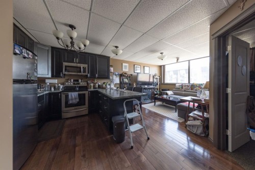 5008 50 Street, Lloydminster, AB 