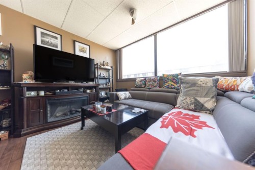 5008 50 Street, Lloydminster, AB 