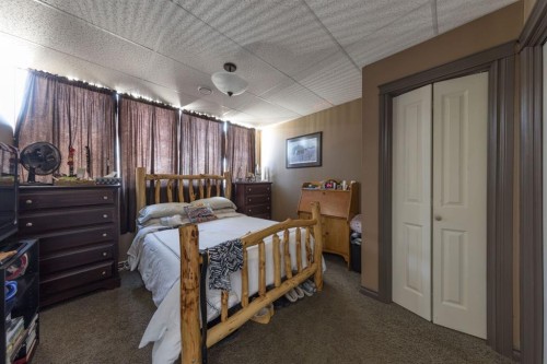 5008 50 Street, Lloydminster, AB 