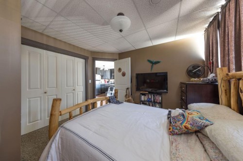 5008 50 Street, Lloydminster, AB 