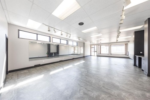 5008 50 Street, Lloydminster, AB 