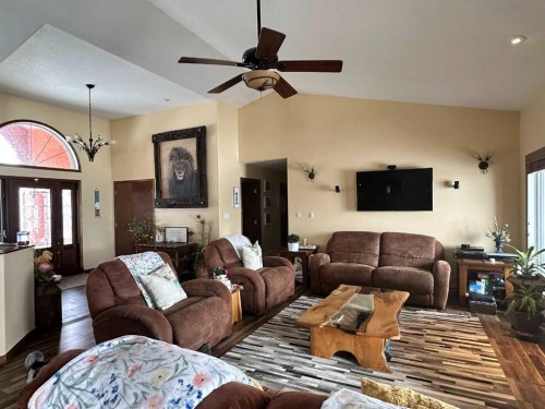 47326 Rr 130 Pt Ne 24-47-13-W4, Rural Beaver County, AB - Indoor Photo Showing Living Room