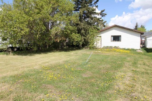 109 5 Avenue West, Maidstone, SK - Outdoor