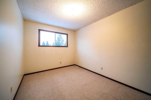 1601 5 Avenue, Wainwright, AB - Indoor Photo Showing Other Room
