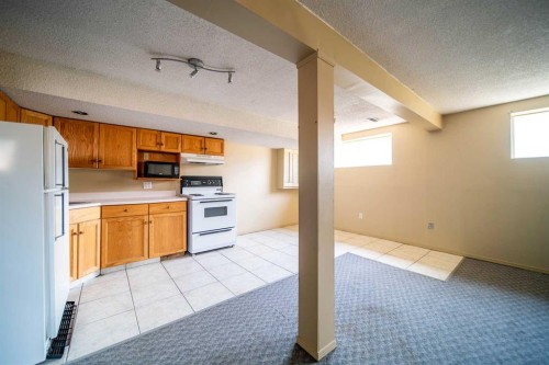 1601 5 Avenue, Wainwright, AB - Indoor Photo Showing Other Room