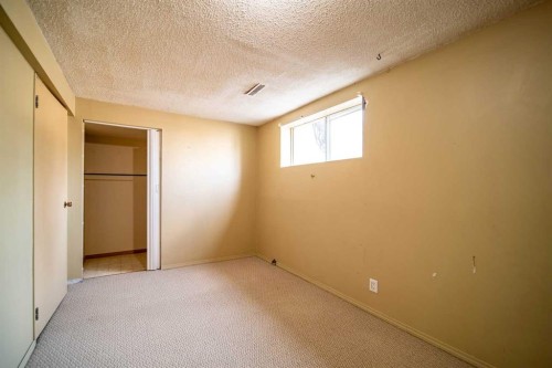 1601 5 Avenue, Wainwright, AB - Indoor Photo Showing Other Room