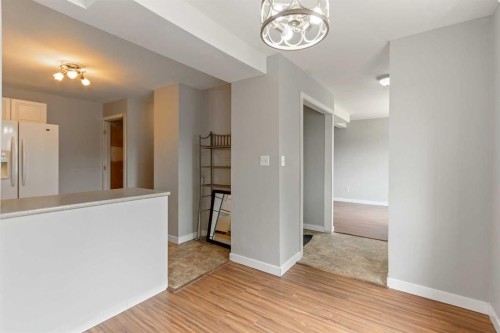 2-19 3 Avenue Se, Marshall, SK - Indoor