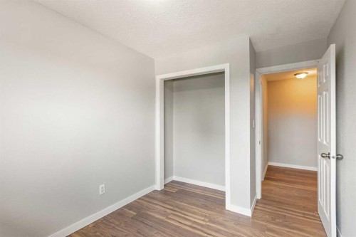 2-19 3 Avenue Se, Marshall, SK - Indoor Photo Showing Other Room