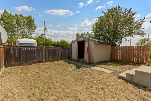 2-19 3 Avenue Se, Marshall, SK - Outdoor