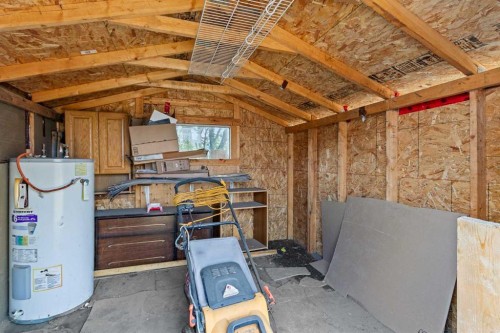 2-19 3 Avenue Se, Marshall, SK - Indoor Photo Showing Basement