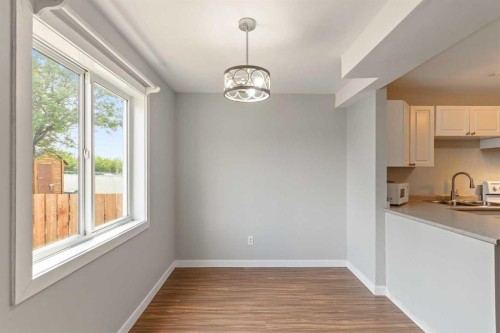 2-19 3 Avenue Se, Marshall, SK - Indoor