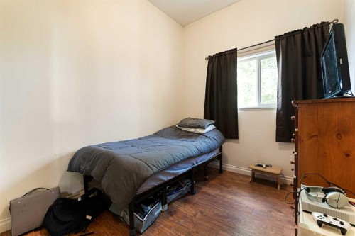 18 3 Avenue Se, Marshall, SK - Indoor Photo Showing Bedroom