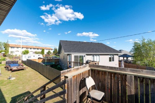 18 3 Avenue Se, Marshall, SK - Outdoor
