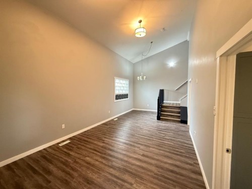 4535 47 Street, Lloydminster, SK - Indoor Photo Showing Other Room