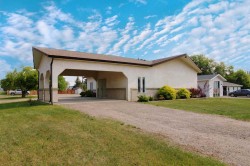 118 4 Avenue WEST Maidstone, SK S0M 1M0