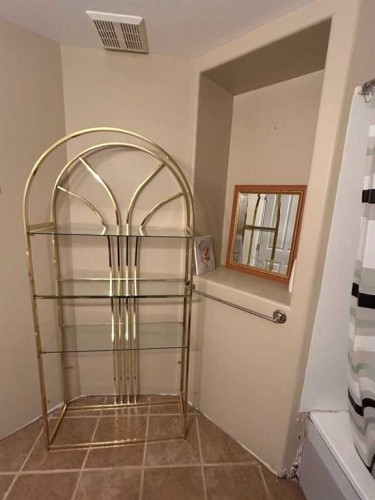 5215 58 Street, Vermilion, AB - Indoor Photo Showing Garage