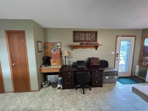 5215 58 Street, Vermilion, AB - Indoor Photo Showing Other Room