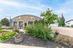 27 Railway Avenue SOUTH Marwayne, AB T0B 2X0