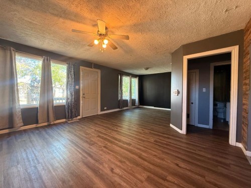 4807 49 Street, Lloydminster, SK - Indoor Photo Showing Other Room