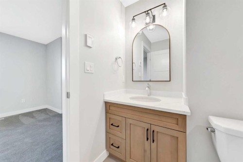 24-3616 41B Avenue, Lloydminster, SK - Indoor Photo Showing Bathroom