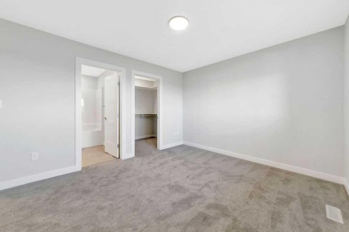 25-3616 41B Avenue, Lloydminster, SK - Indoor Photo Showing Other Room