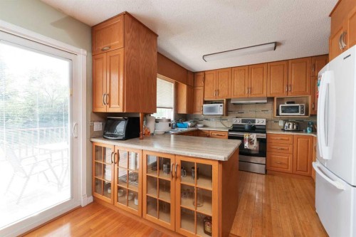 405 Main Street, Maidstone, SK - Indoor Photo Showing Kitchen