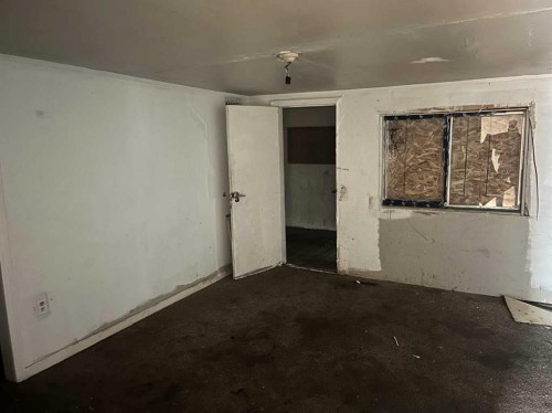 4503 45 Street, Lloydminster, SK - Indoor