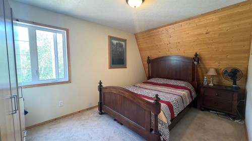 6 Cedar Crescent, Rural Wainwright No. 61, M.D. Of, AB - Indoor Photo Showing Bedroom