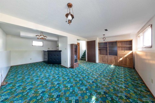 5204 32 Street, Lloydminster, AB - Indoor